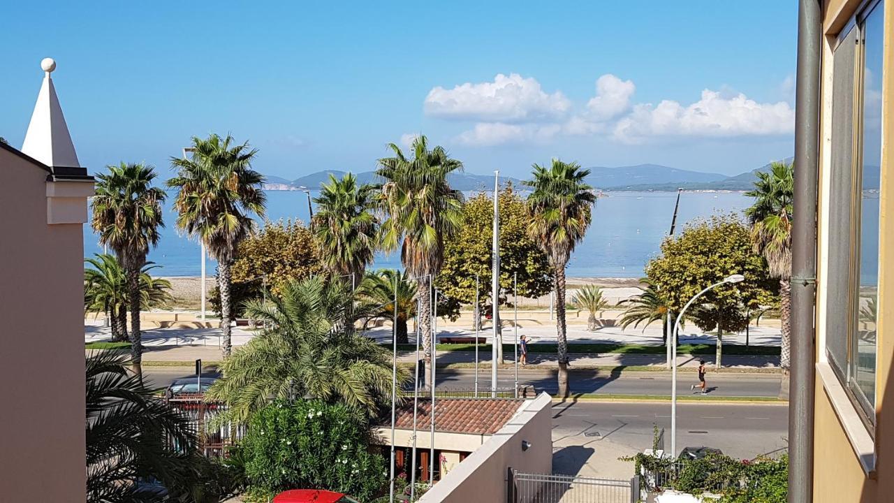 Appartamento In Centro Fronte Spiaggia Del Lido Con Terrazza Vista Mare E Wi-Fi Alghero Exterior photo